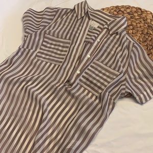Women’s button up shirt